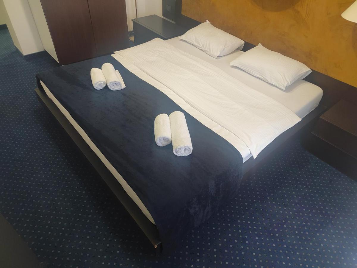 Apartments 29 - Housity