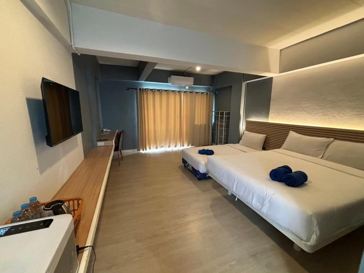 Watket Hotel โรงแรมวัดเกต - Housity