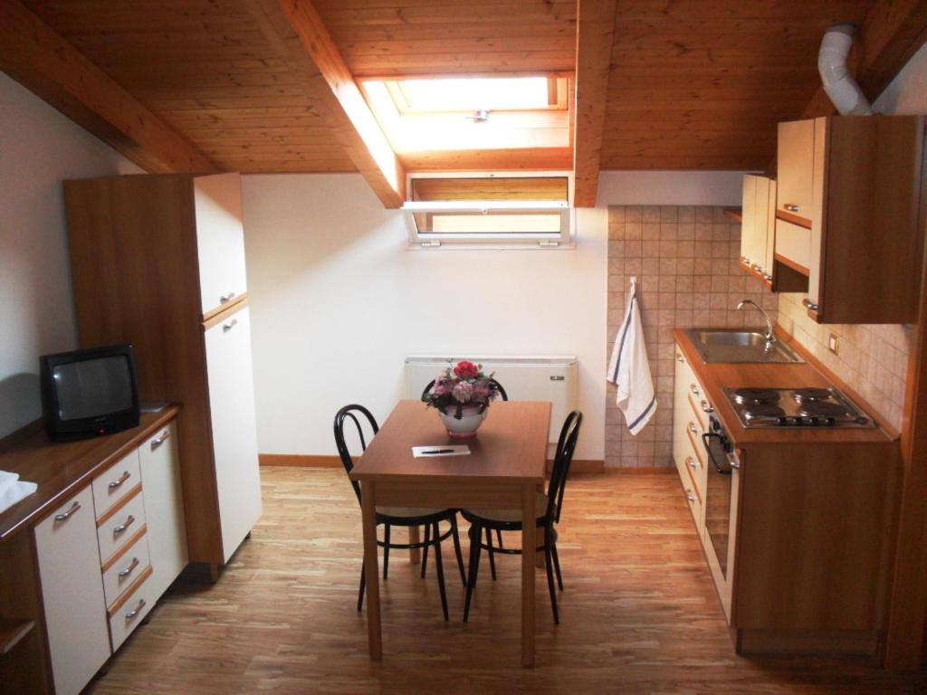 Hotel 2000 - Housity