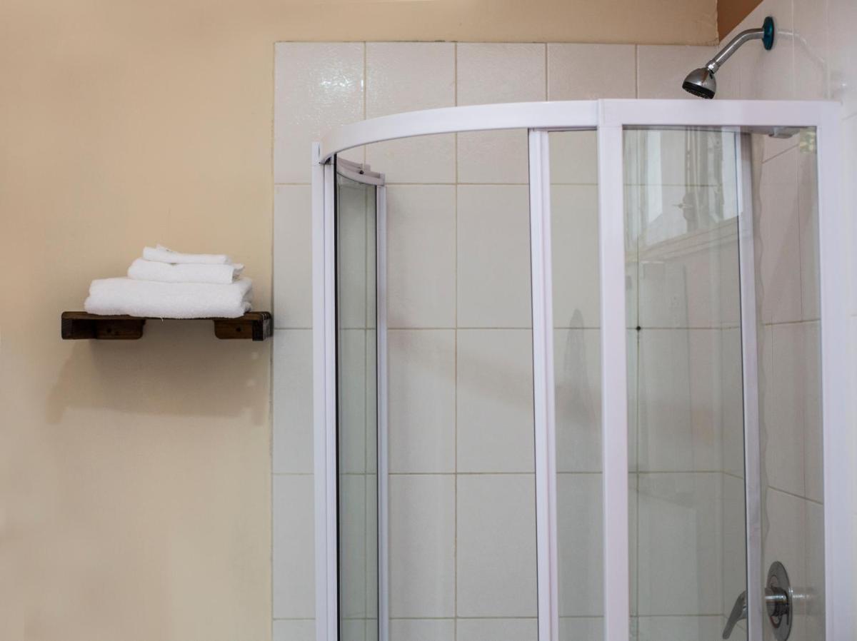 La Bellota Hotel - Housity