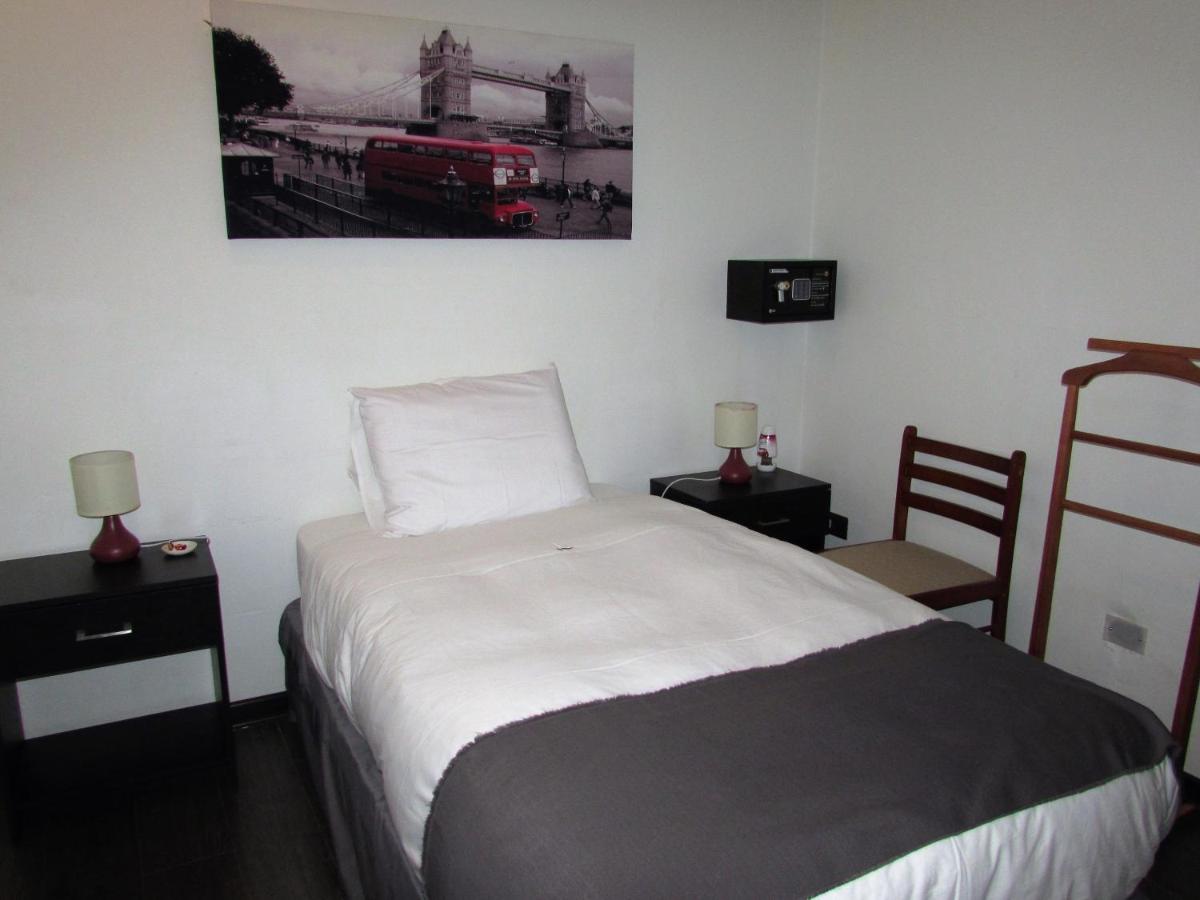 Hotel Central San Fernando - Housity