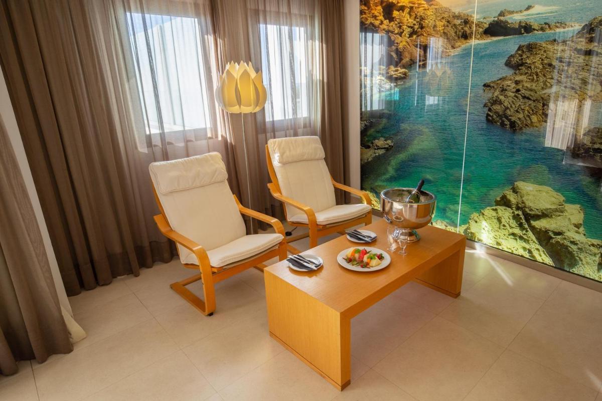 Zona de estar de R2 Bahia Playa - Adults Only