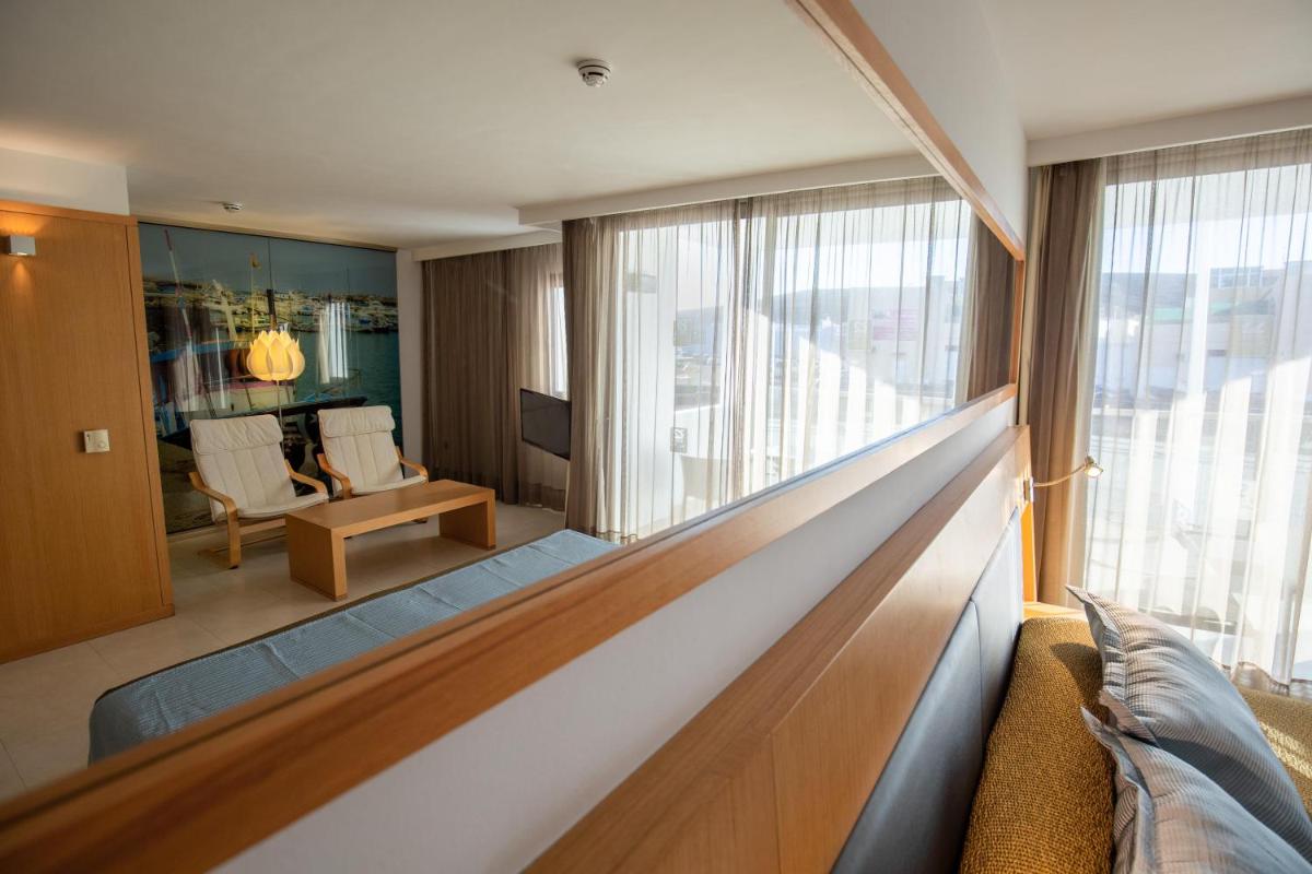 Zona de estar de R2 Bahia Playa - Adults Only