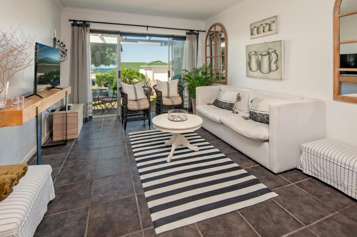 63 Whalerock Estate - Housity