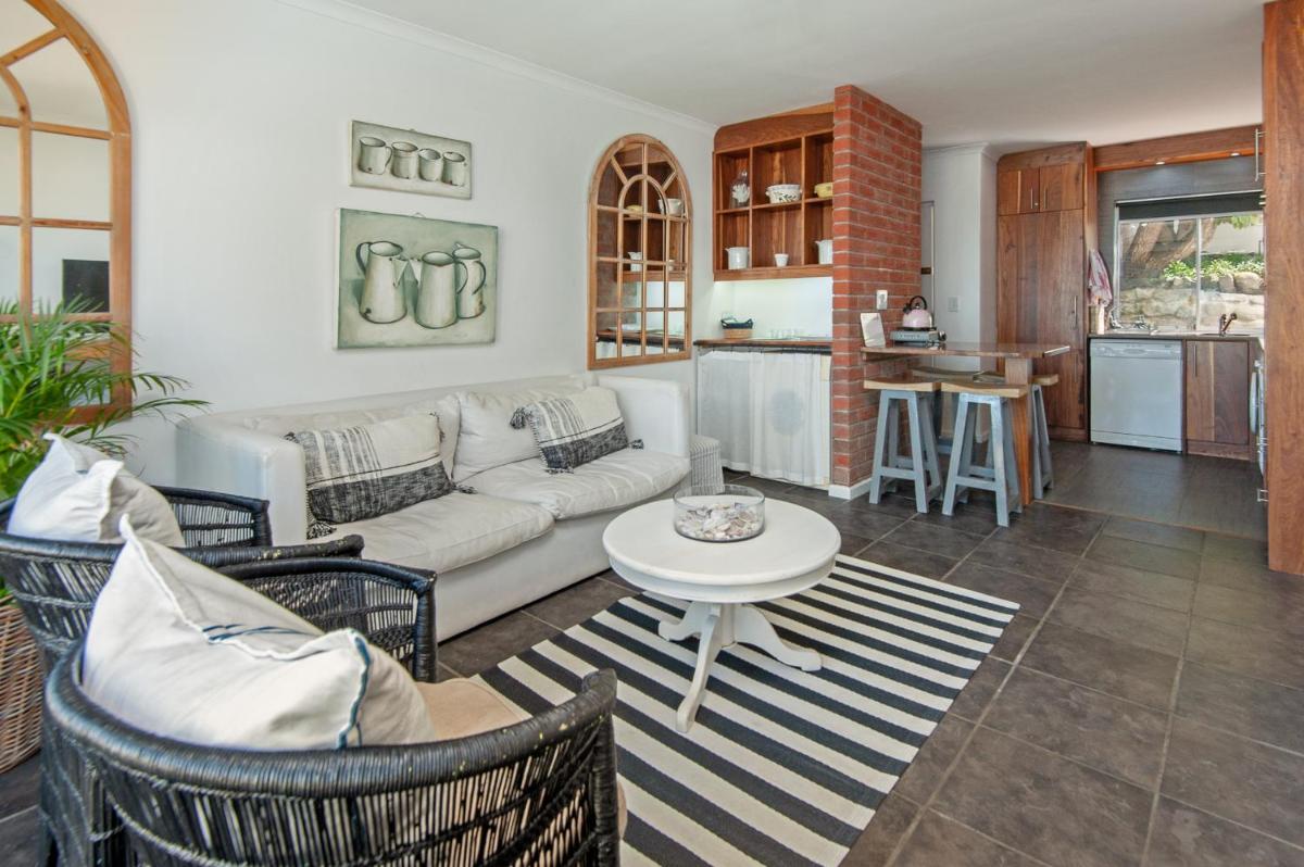 63 Whalerock Estate - Housity