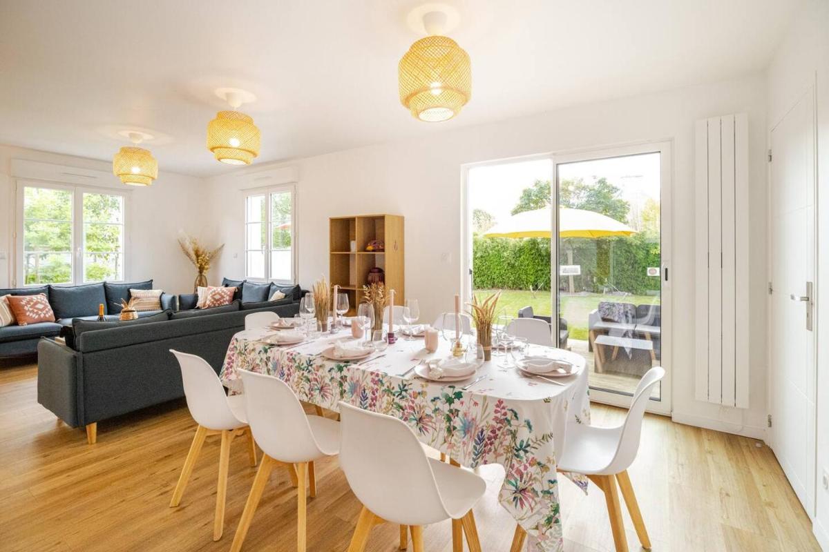 Charmante maison avec piscine - Housity