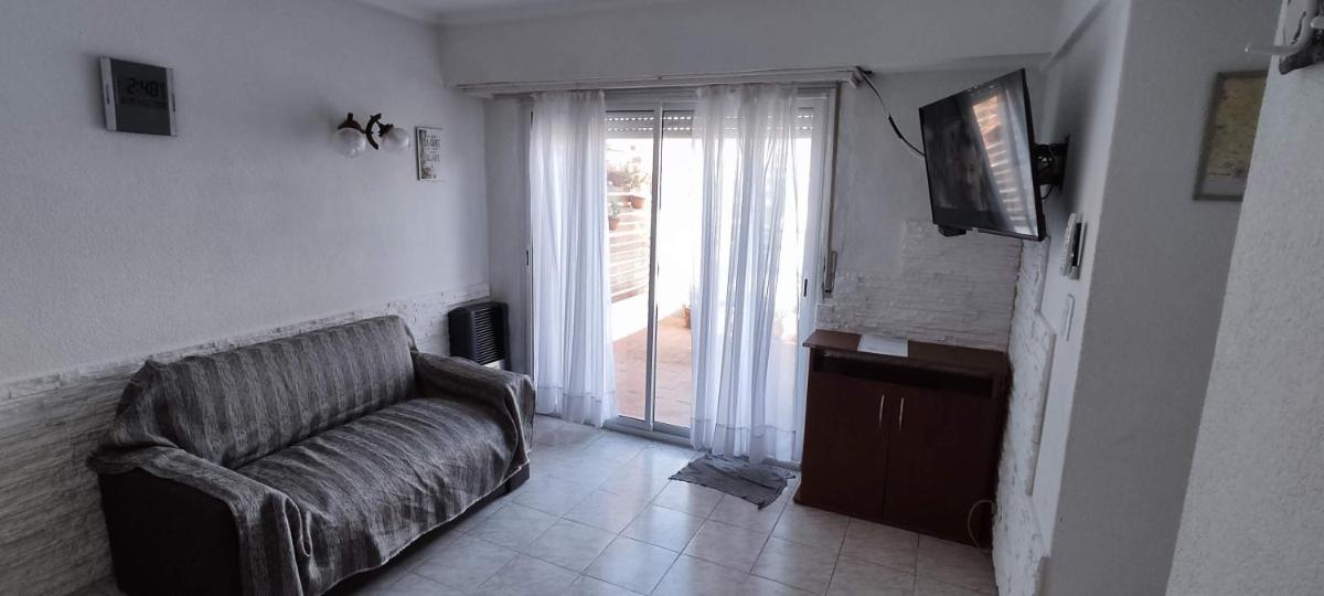 A pasos del mar con enorme terraza! - Housity