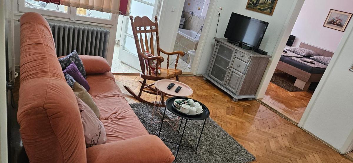 Trosoban stan u Zenici - Housity