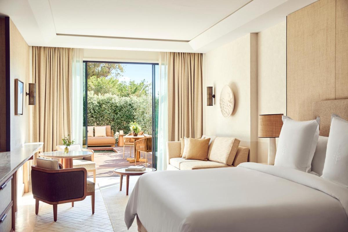Cama o camas de una habitación en Four Seasons Resort Mallorca at Formentor