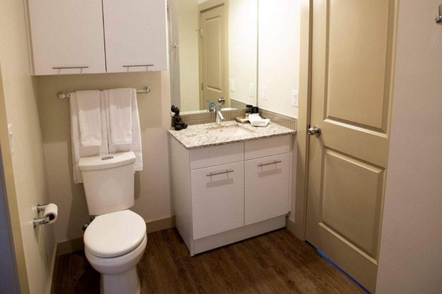 Mayfair Luxe Suites Premium by Corporate Stays - Housity