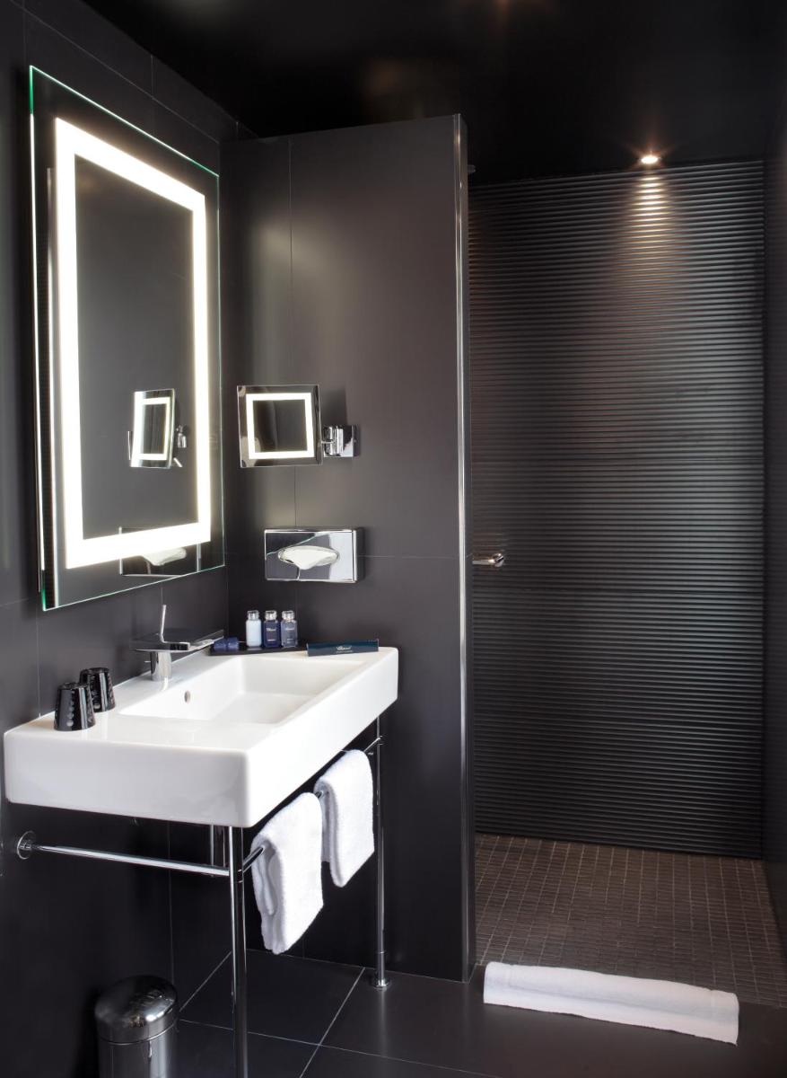 Salle de bains dans l'établissement Maison Albar - Le Diamond