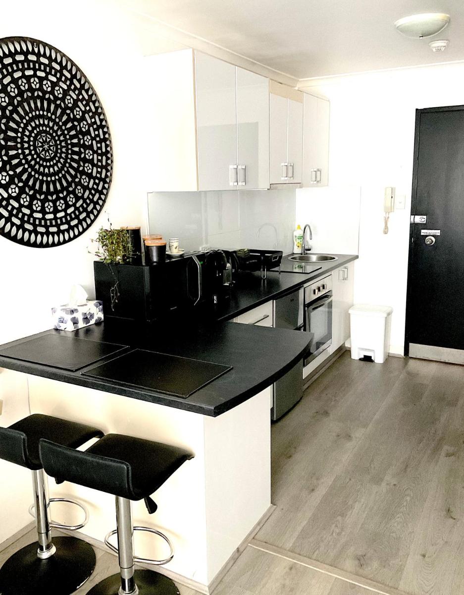 Heart of Manly Apartment - Housity