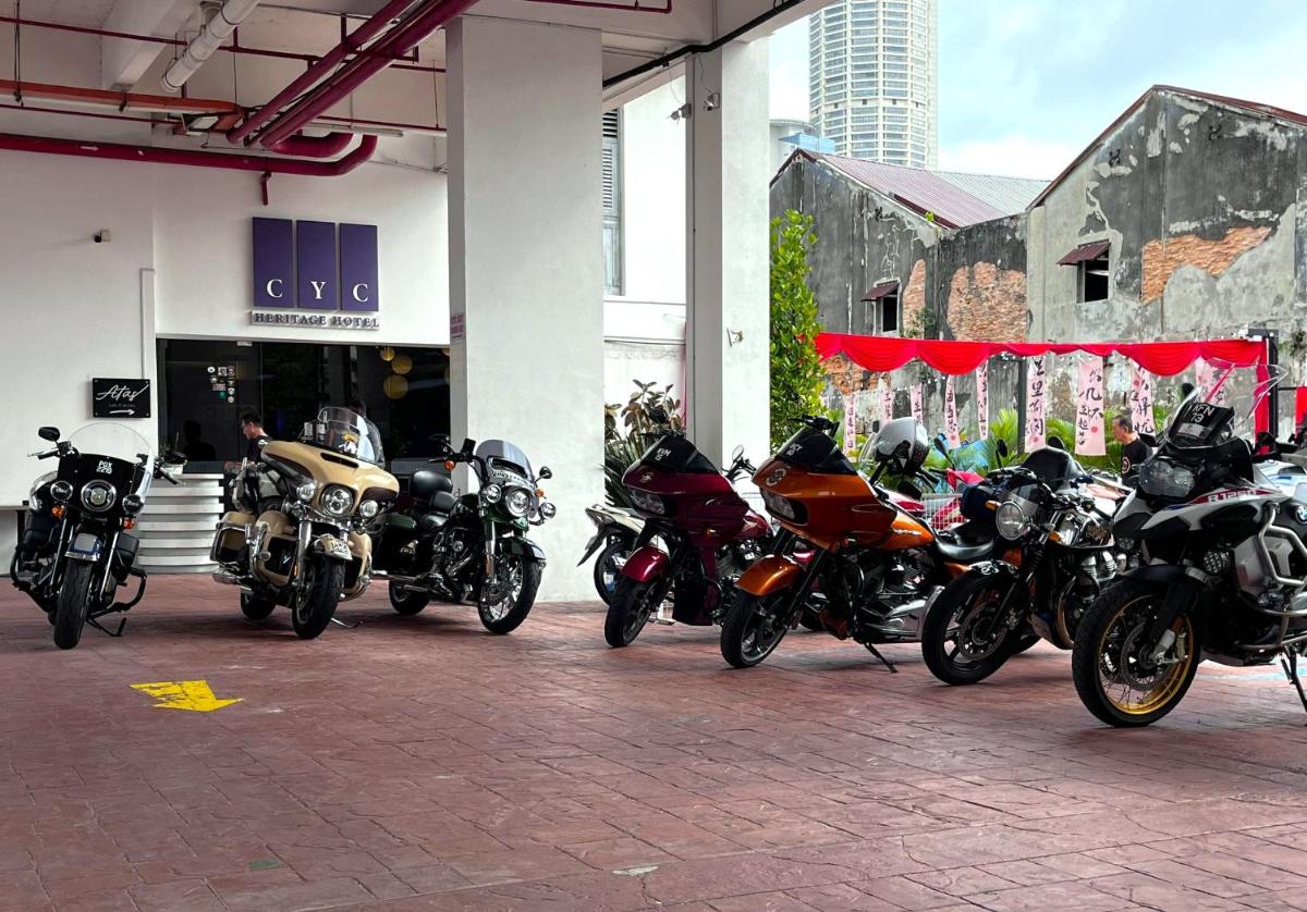 C Y C Heritage Hotel - Housity