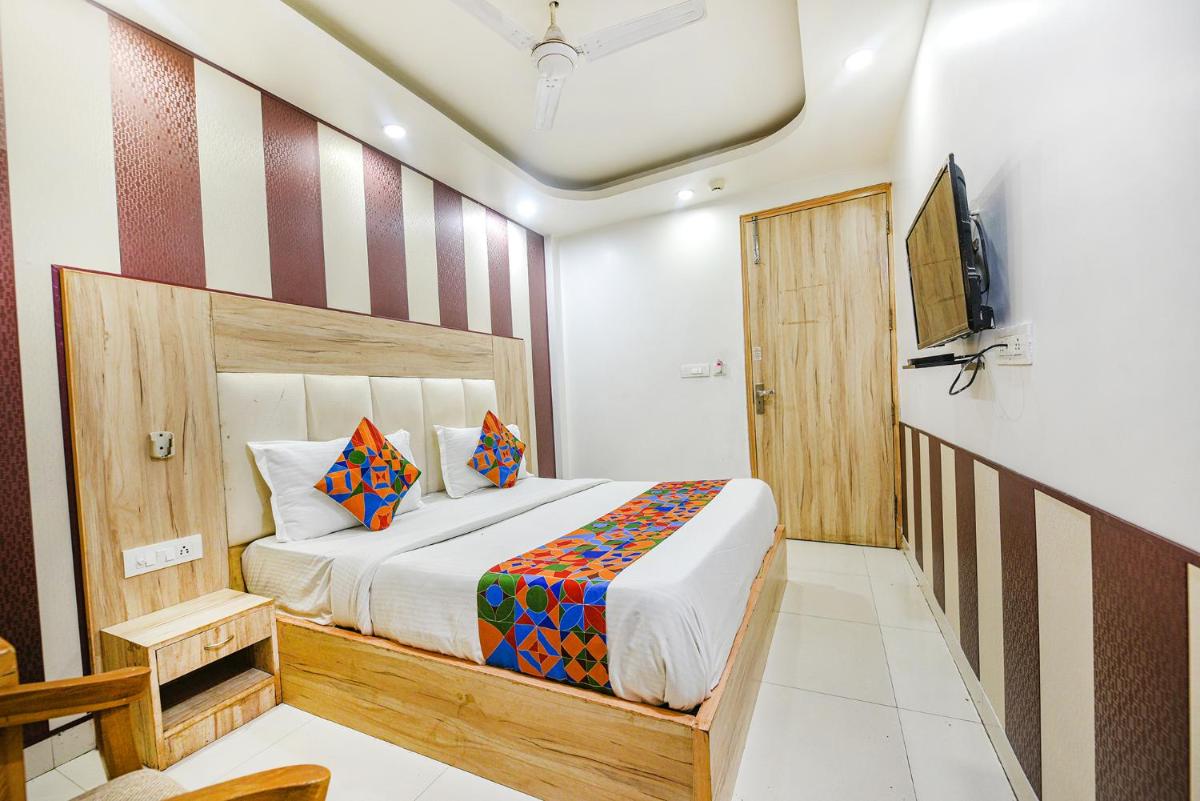 FabHotel Aman Inn Near IGI Airport New Delhi - Housity