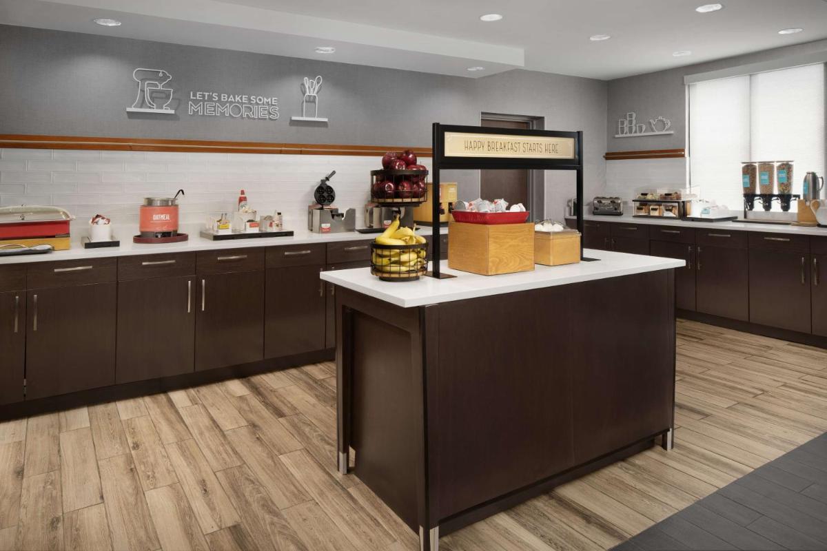 Hampton Inn Haverhill - Housity