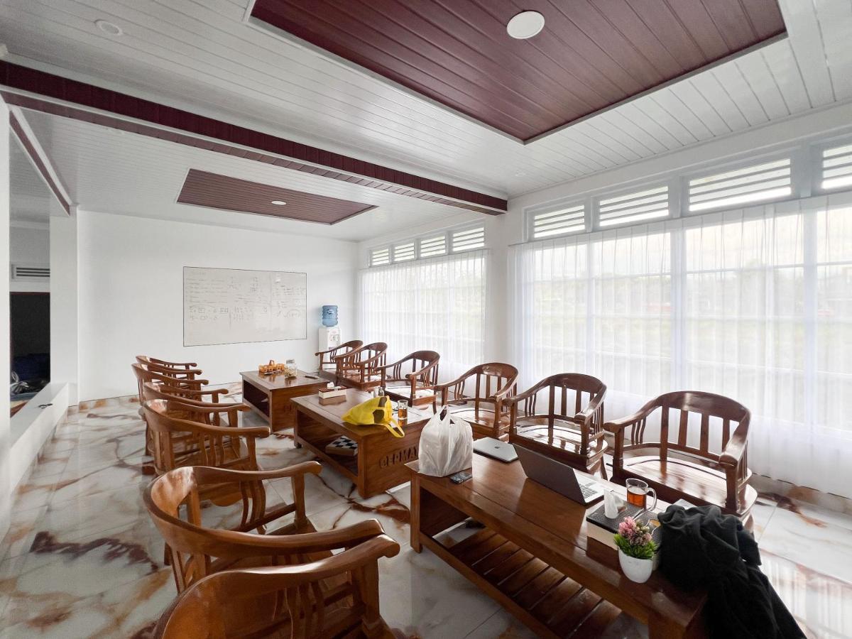 RedDoorz Syariah at Prisma Homestay - Housity