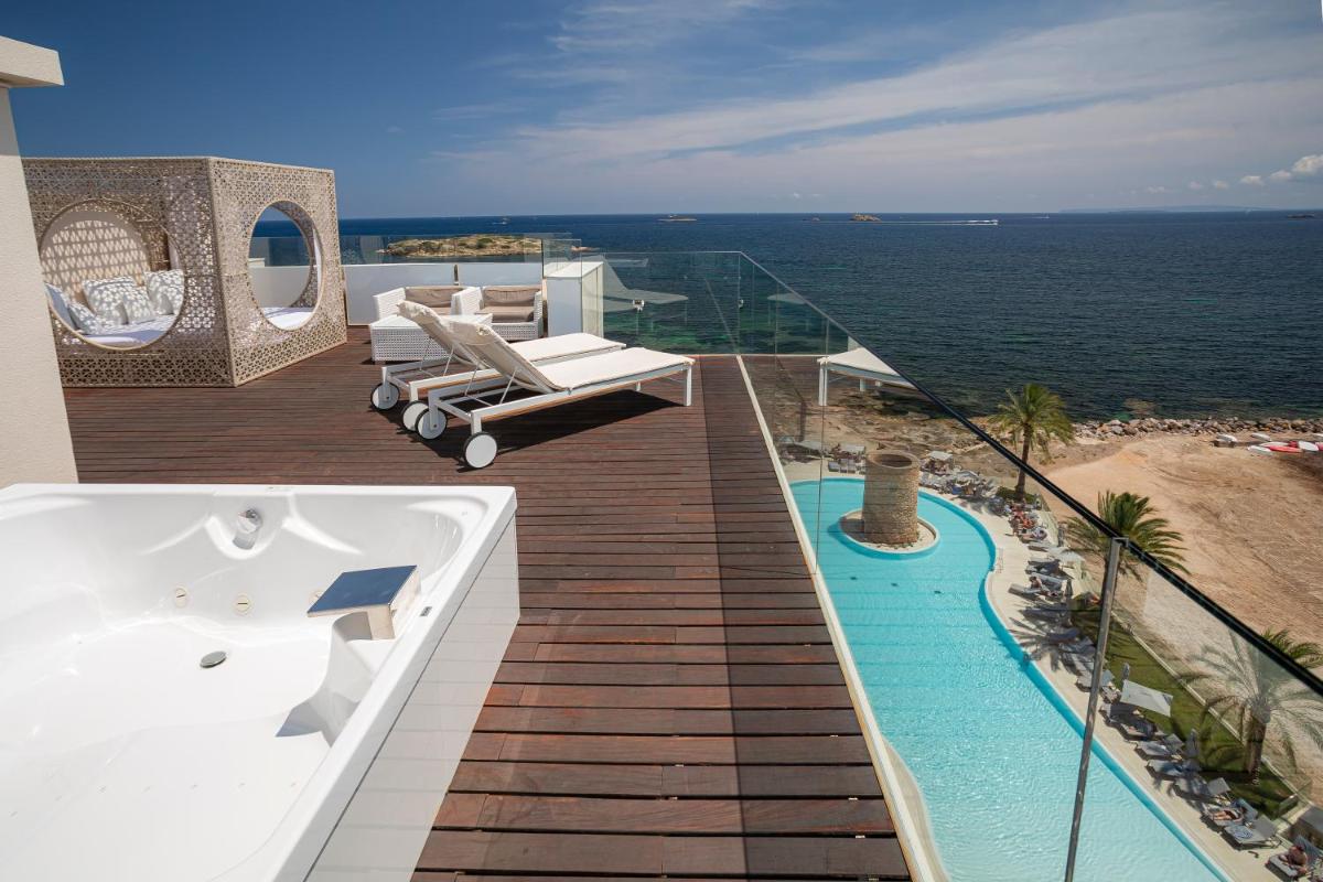 Piscina en o cerca de Hotel Torre del Mar - Ibiza