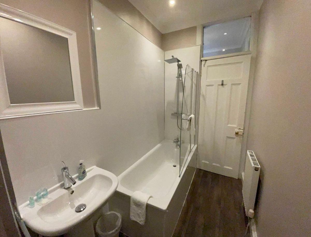 Apartment 2 Bed West End - Hizvo