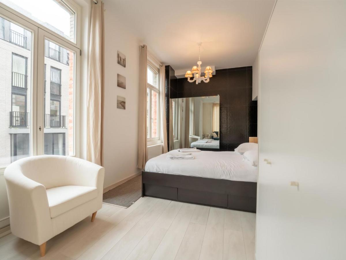 Apartment Centrally located Charlemagne I by Interhome - Housity