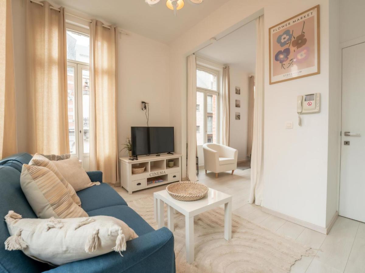 Apartment Centrally located Charlemagne I by Interhome - Housity