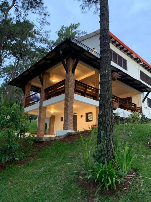 Villa Carmen en Jarabacoa - Housity