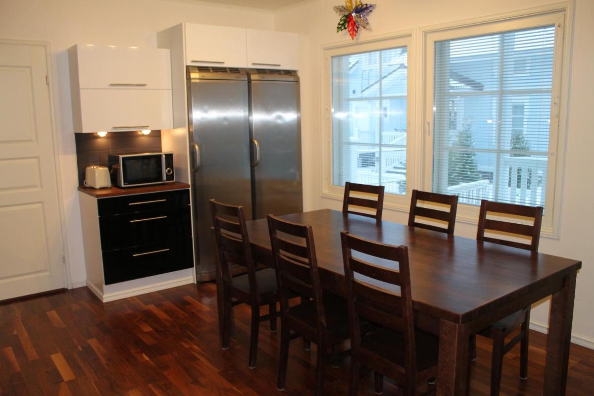 SResort Apartment with 4 bedrooms - Hizvo