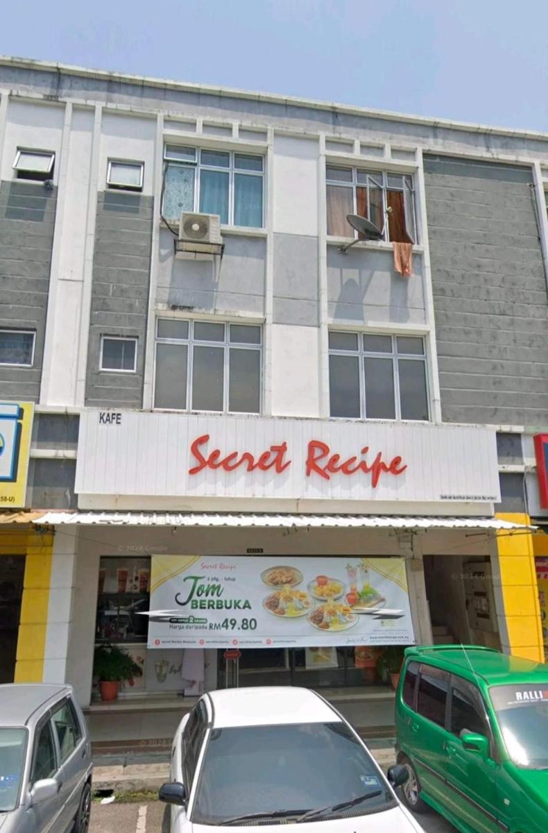 Apartment Near EcoShop & Speed99 - Housity
