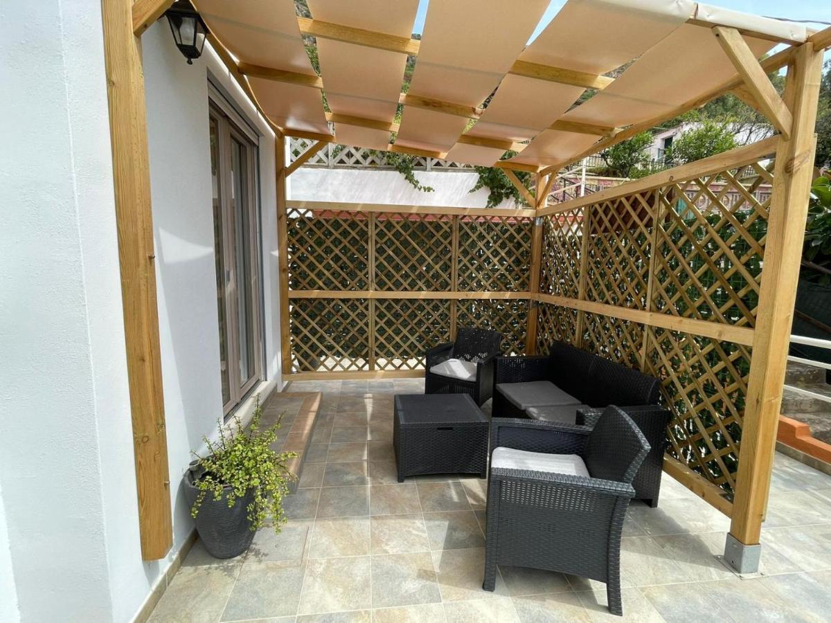 Guest House Bellavista Nebida - Housity
