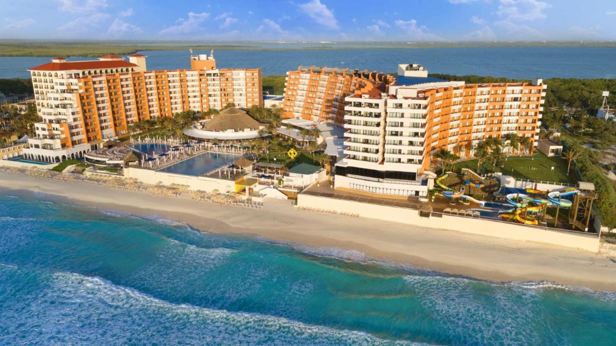 Crown Paradise Club Cancun - All Inclusive - Housity
