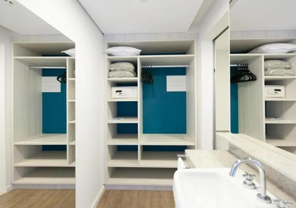 Hot Beach Resort - Housity