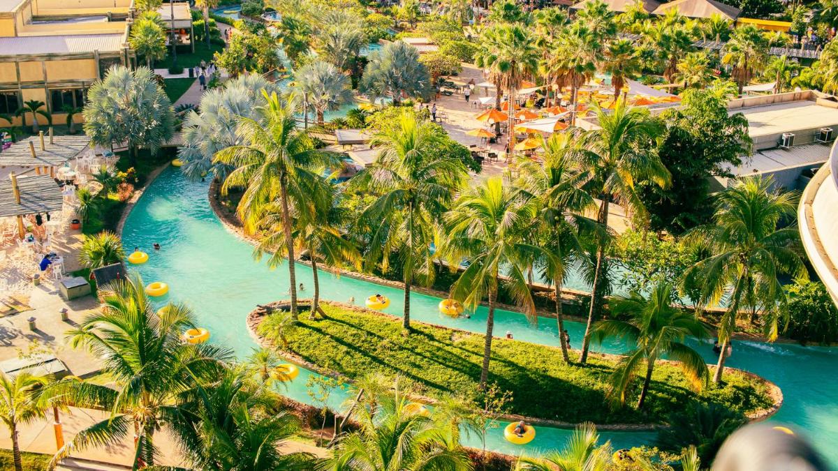 Hot Beach Resort - Housity