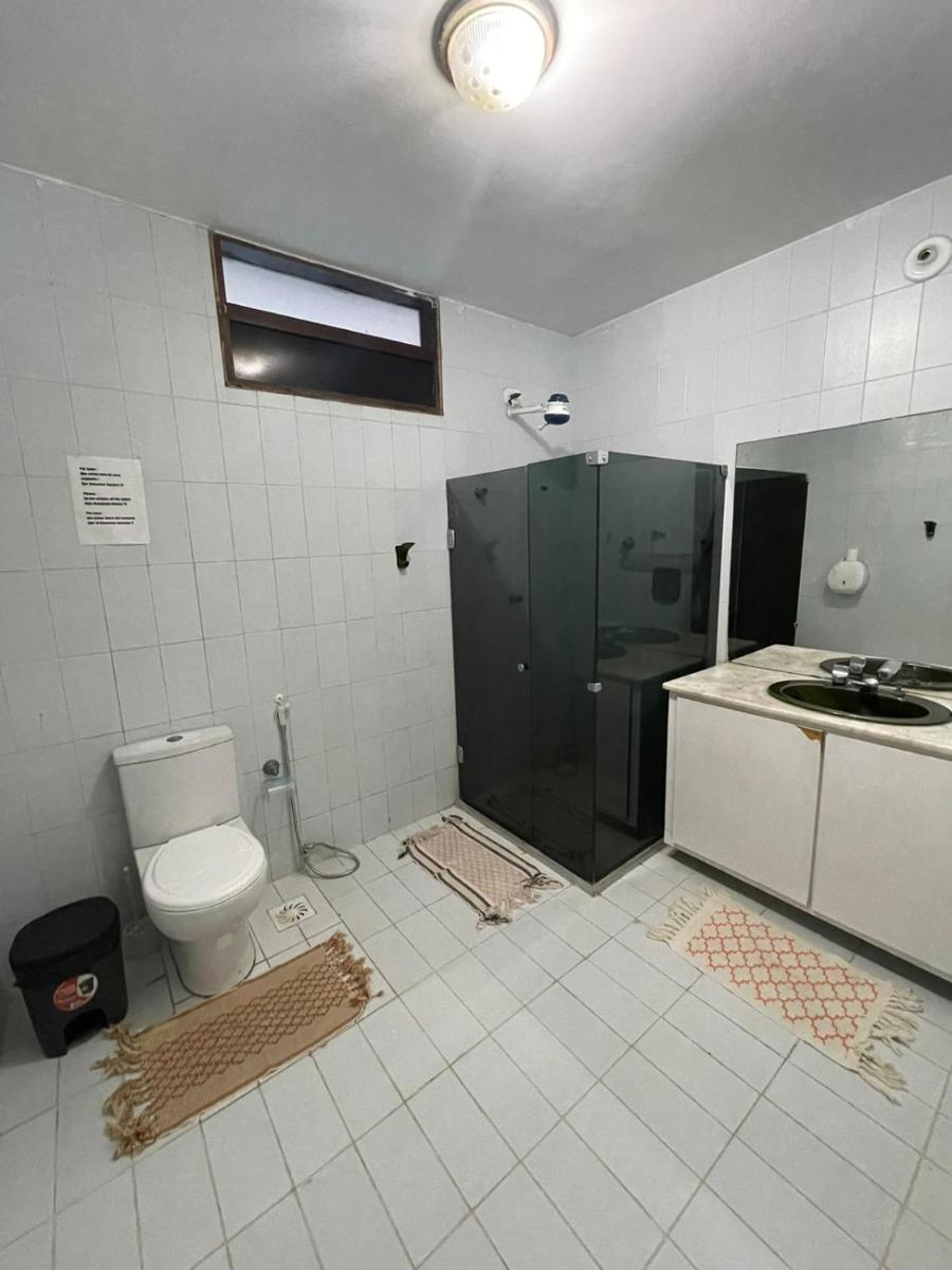 Regiane Beach Pousada Hostel - Housity