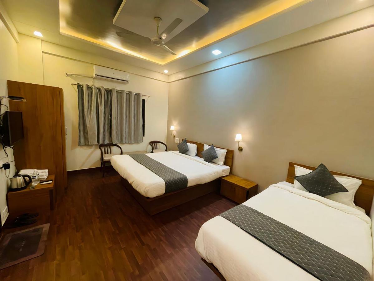 Hotel SP Majestic - Housity