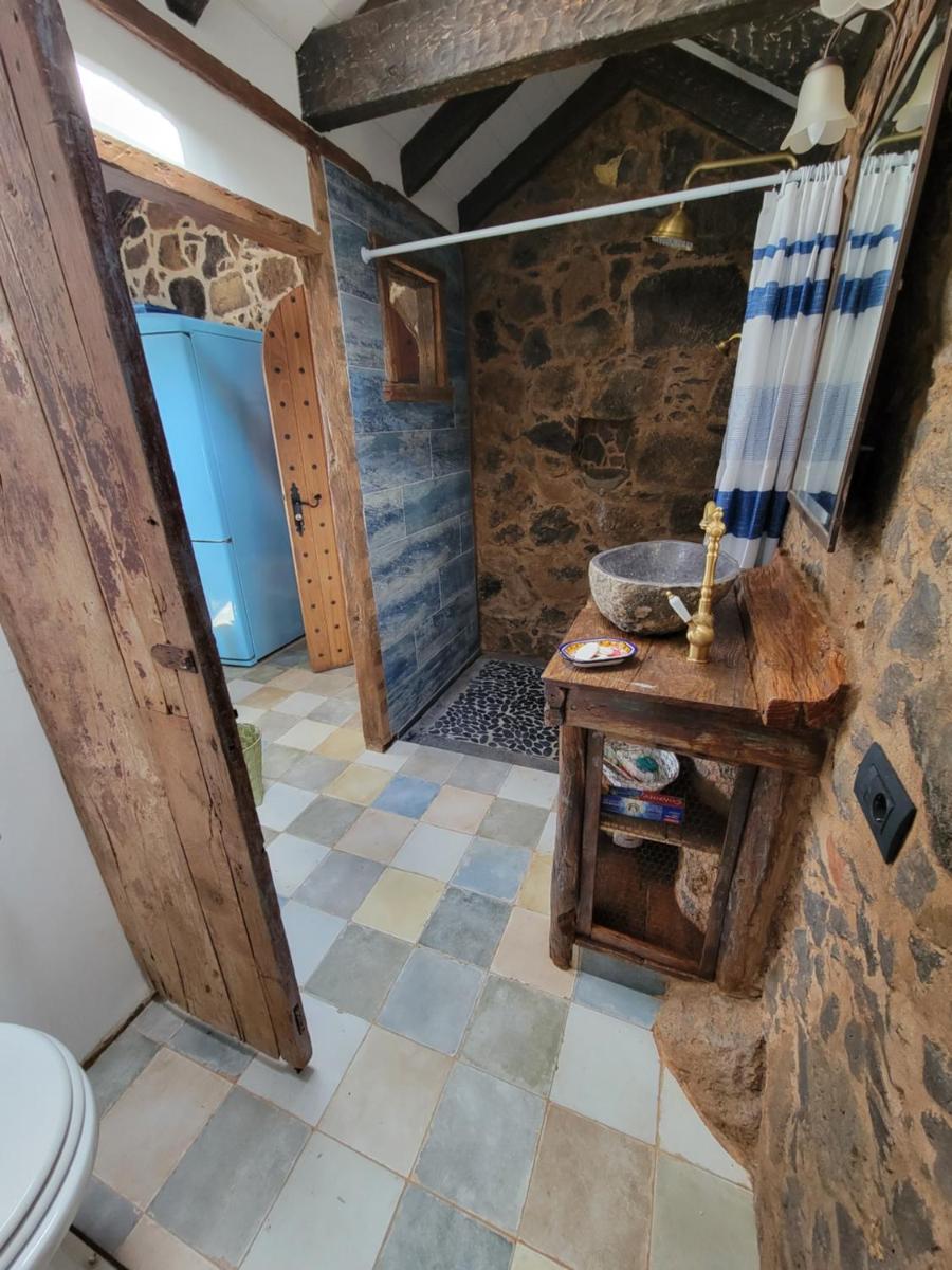 Rural escape w/stunning views, jacuzzi and sauna - Housity