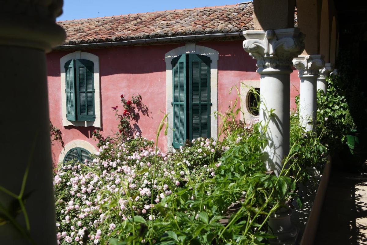 Jardin de l'établissement Jardins Secrets
