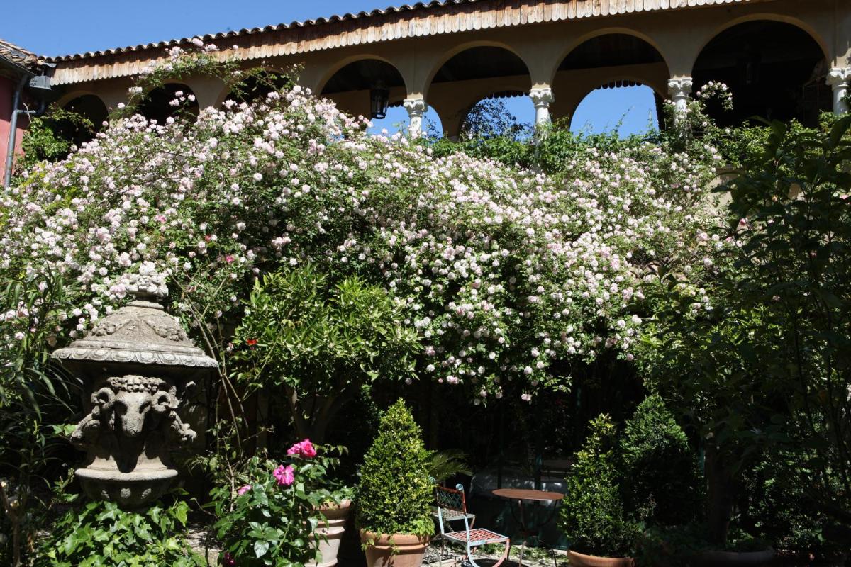 Jardin de l'établissement Jardins Secrets