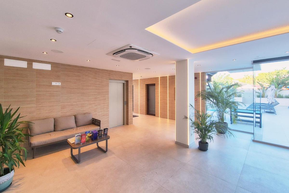 Apartamentos Ponent - Housity