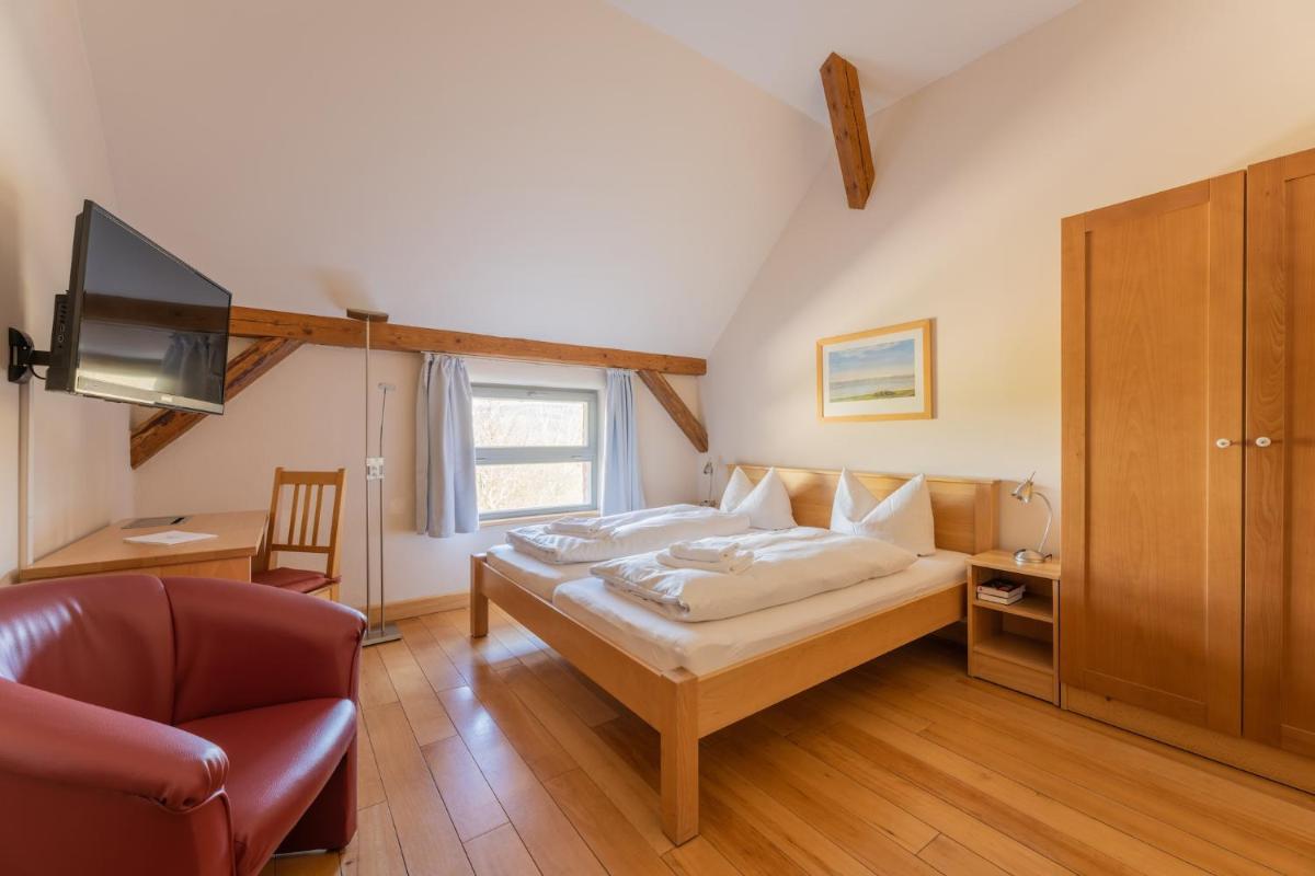 Biohotel Stiftsgut Wilhelmsglücksbrunn - Housity