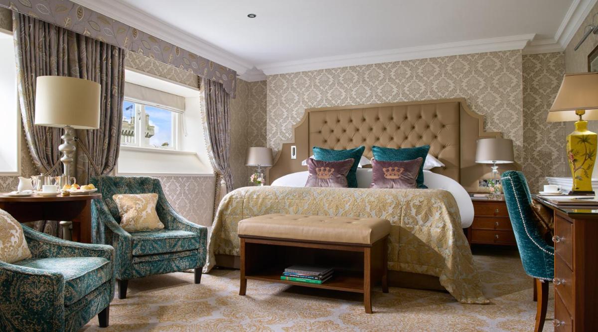 Dromoland Castle - Housity