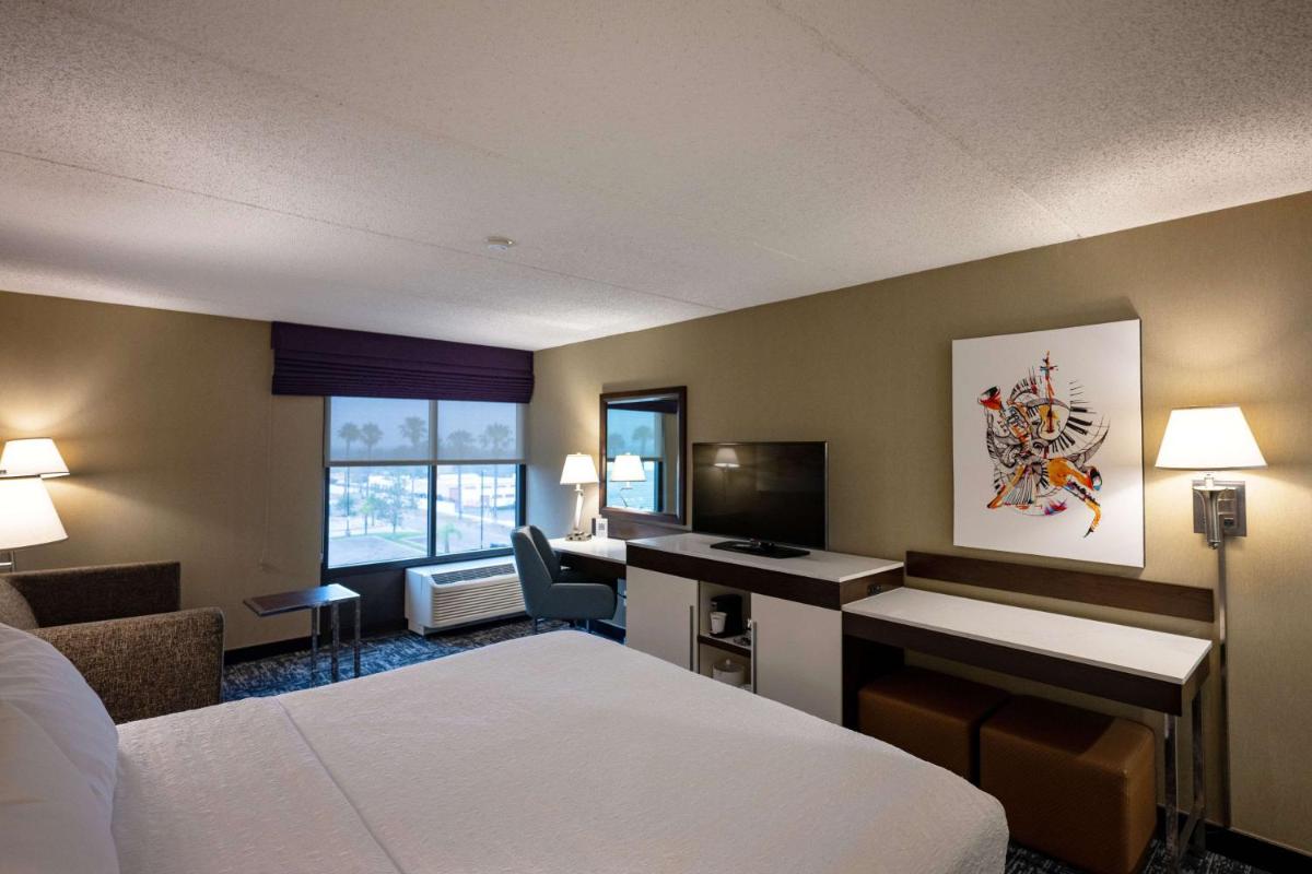Hampton Inn by Hilton San Diego - Kearny Mesa - Housity
