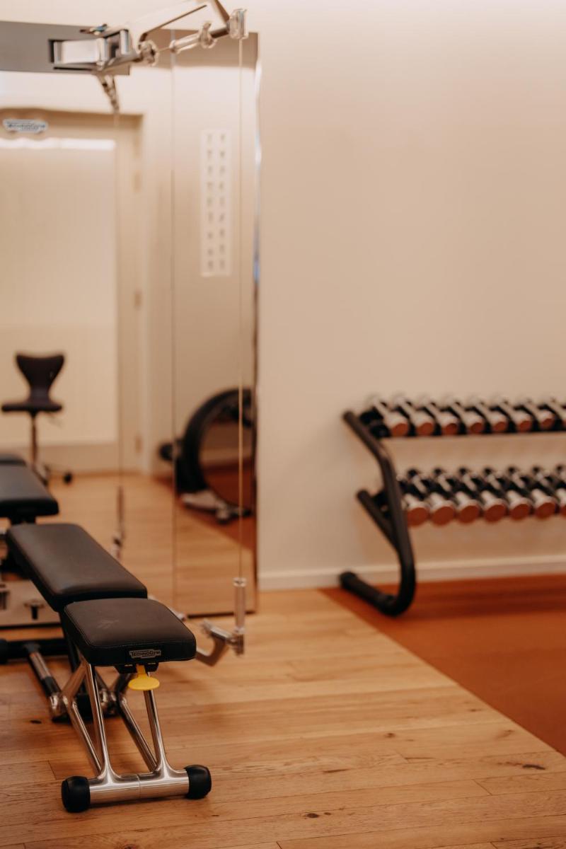 O centro de fitness e/ou as comodidades de fitness de Casa da Companhia Hotel & Spa, Vignette Collection by IHG