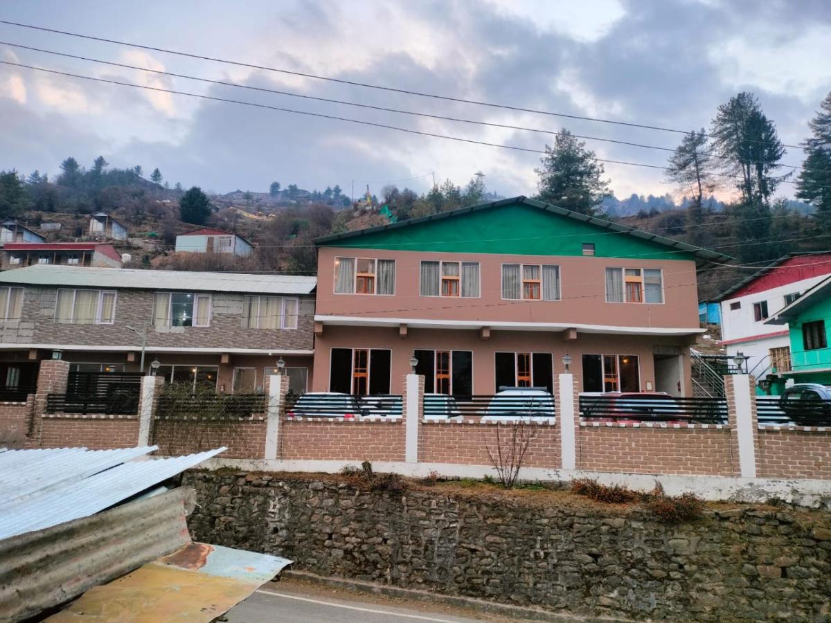 Mountain view stay in Auli - Housity