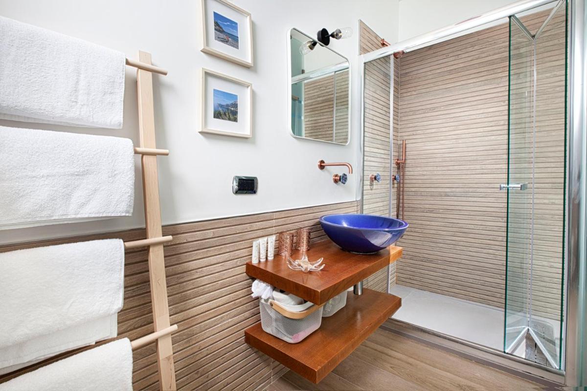 Amore Rentals - The Phoenix - Housity