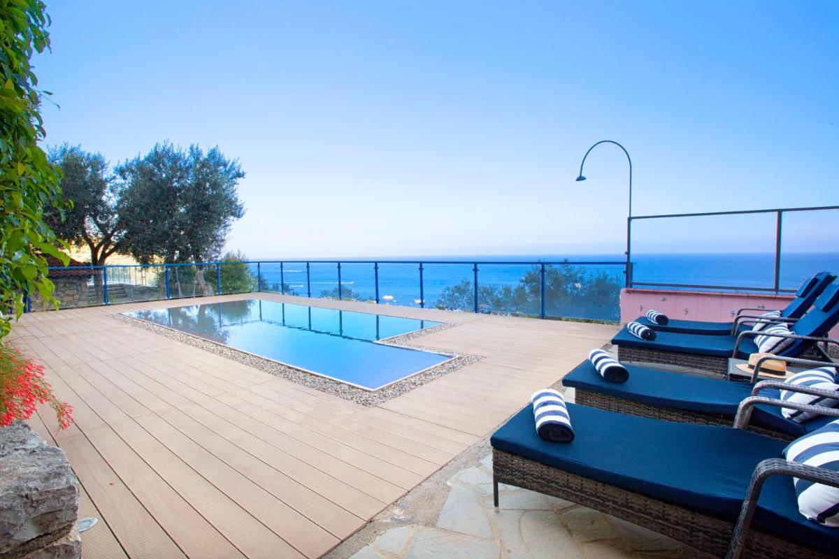 Amore Rentals - The Phoenix - Housity