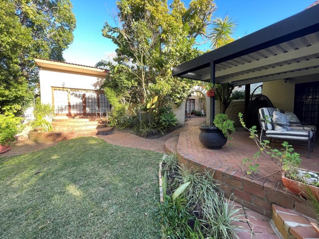 Mongoose Manor BnB - Housity