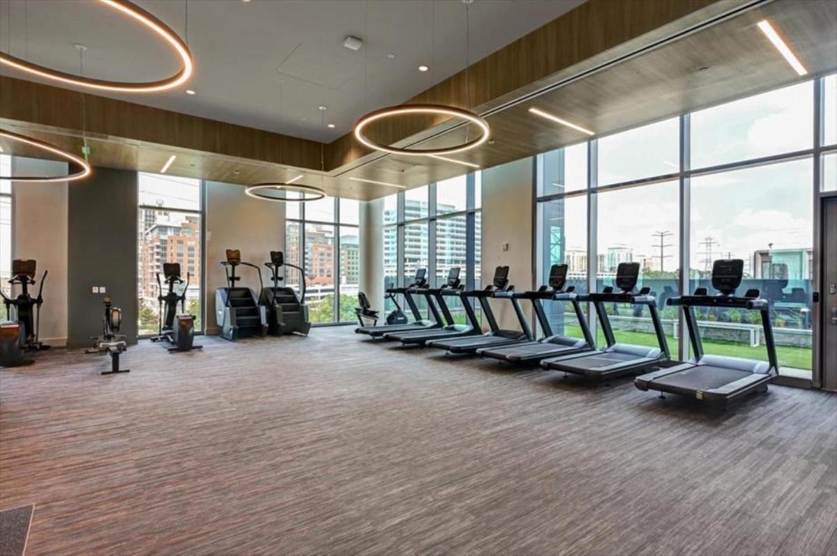 Global Luxury Suites at Town Center - Housity