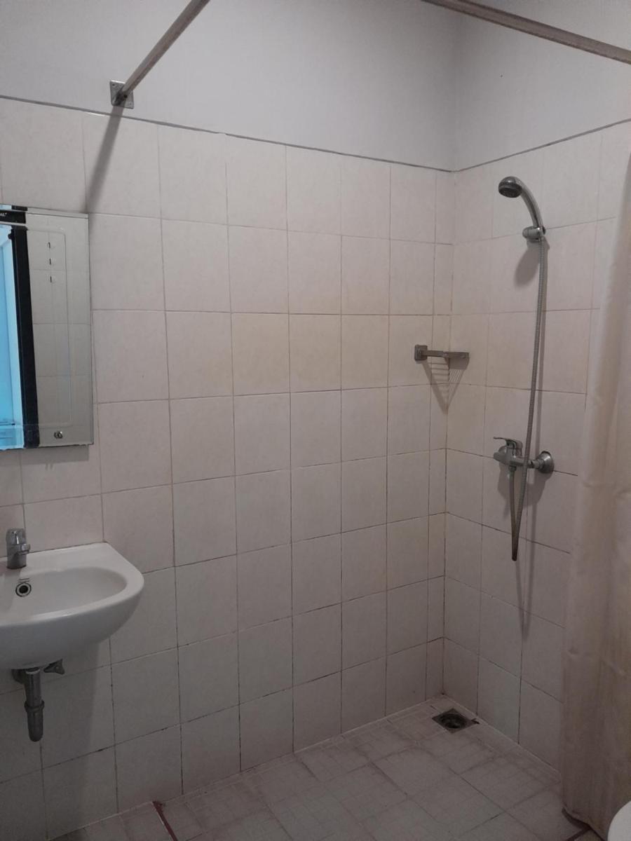 Hotel Dhyana Pura - Housity