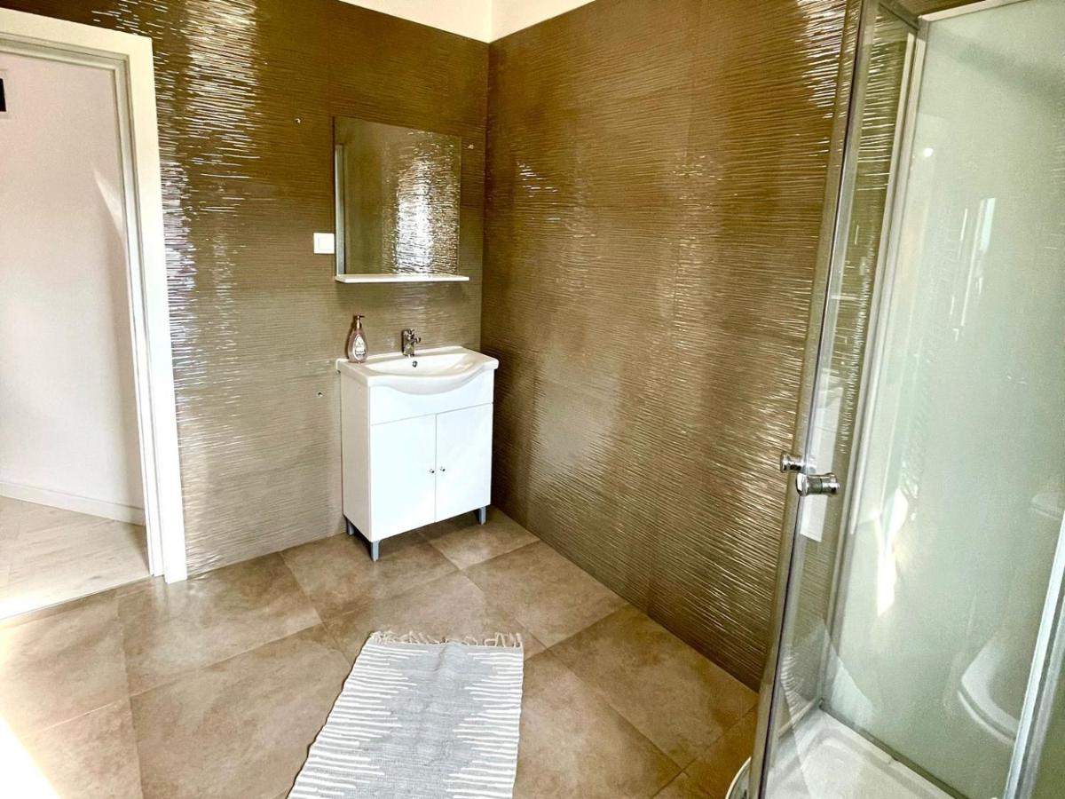 Residence 7 De Lux ! - Housity