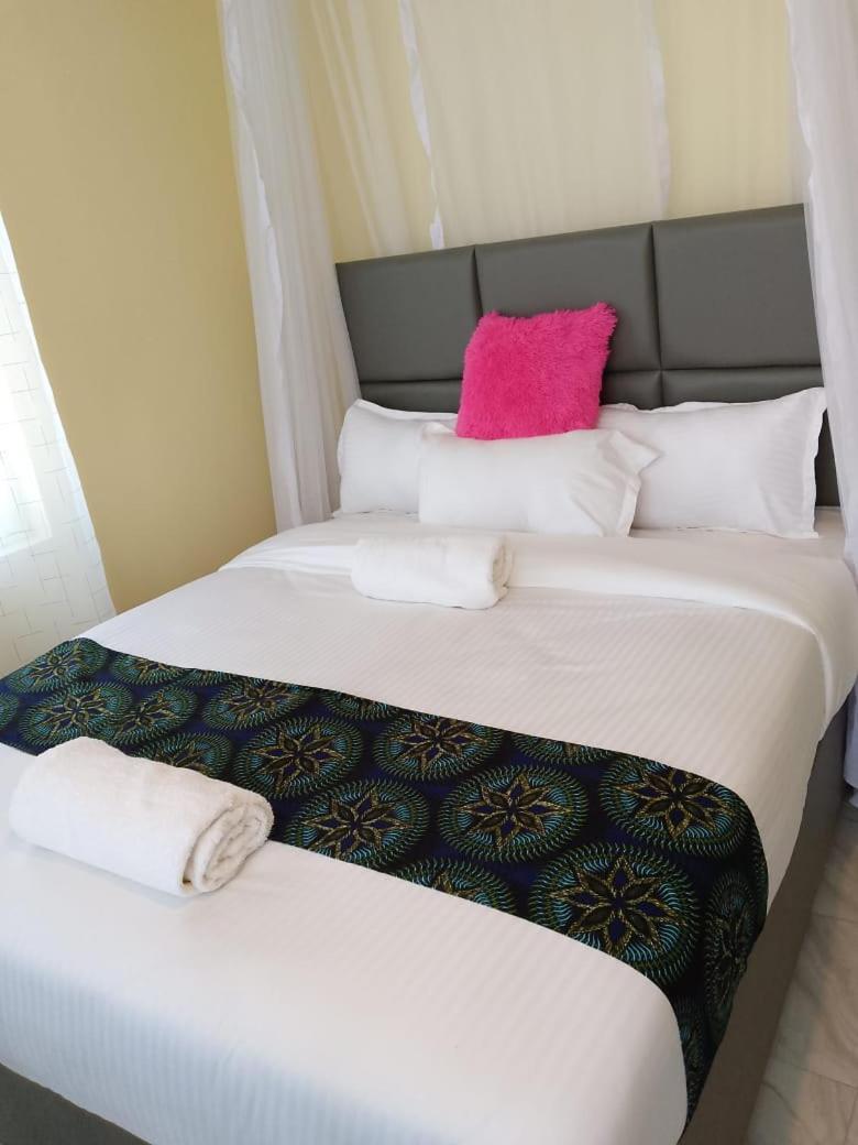 Suitetrails - ODELIA GARDENS HOTEL-Kisumu CITY