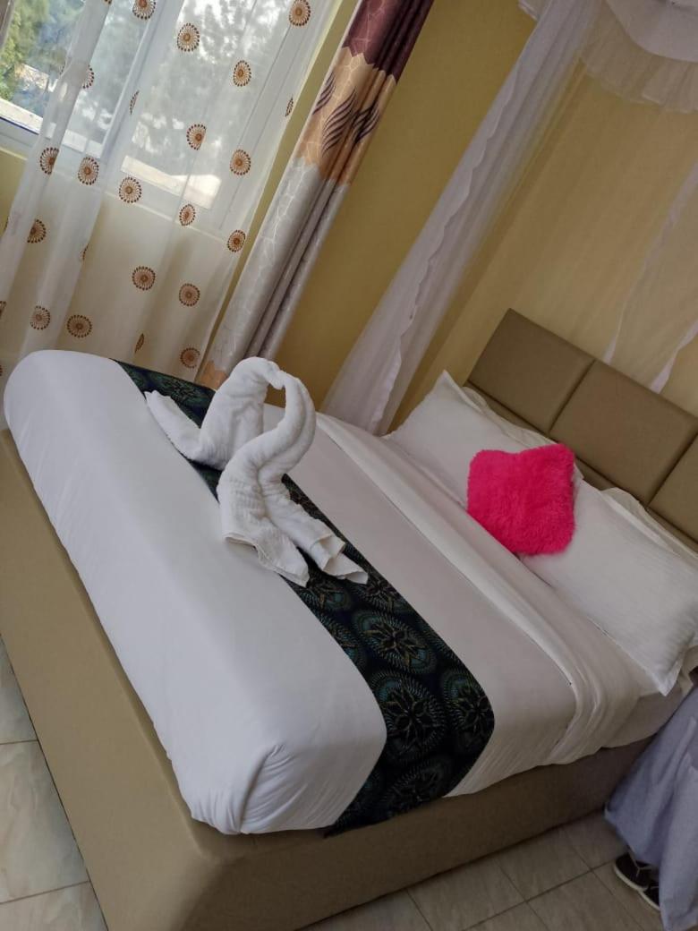 Suitetrails - ODELIA GARDENS HOTEL-Kisumu CITY